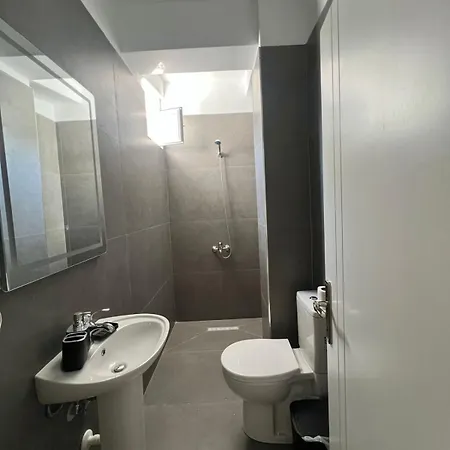 Te Gjoli בית הארחה