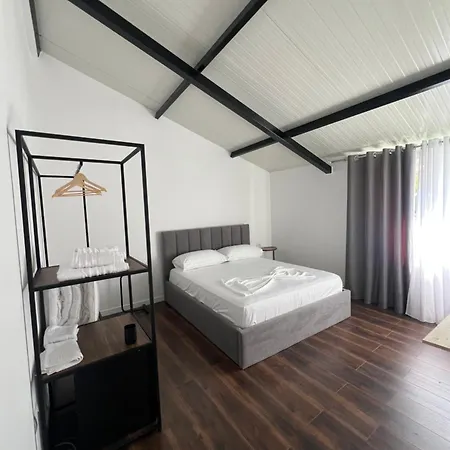 בית הארחה Te Gjoli *