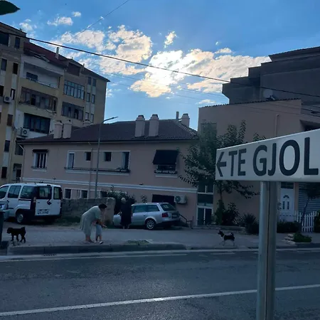 Pensionat Te Gjoli 3*
