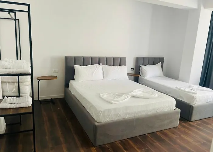 Te Gjoli בית הארחה פוגרדץ