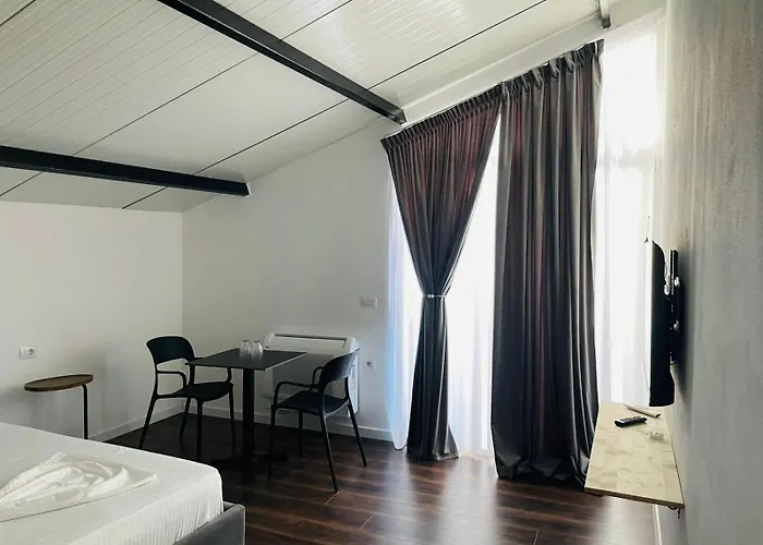 Te Gjoli * פוגרדץ