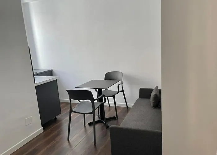 Te Gjoli בית הארחה *