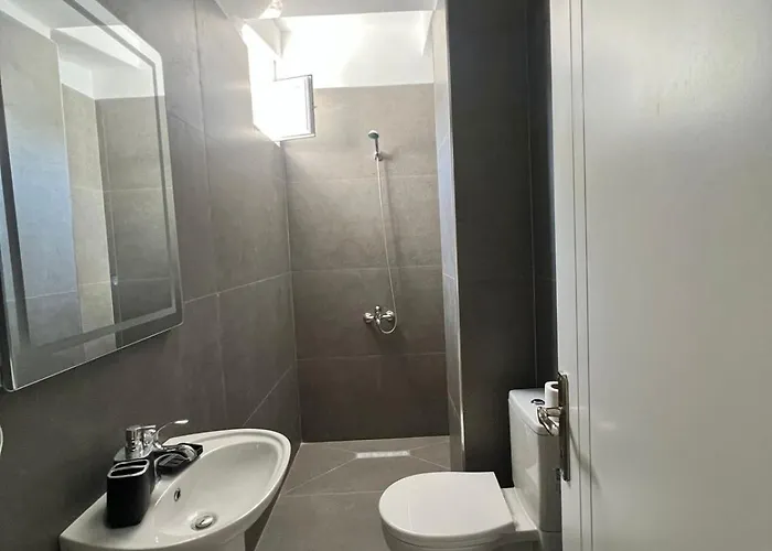 Te Gjoli בית הארחה